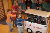 Transdev spendet Kinderbus